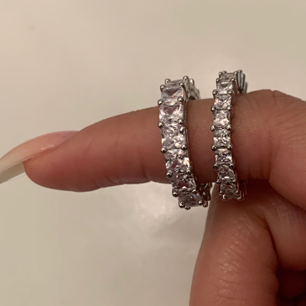 Laci Band Ring