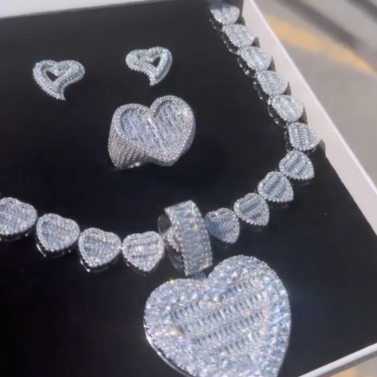 Wayda Heart Studs