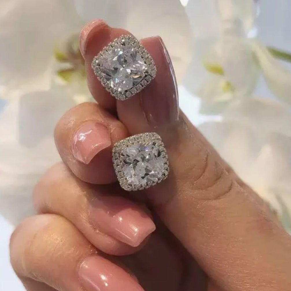 Zaya Studs