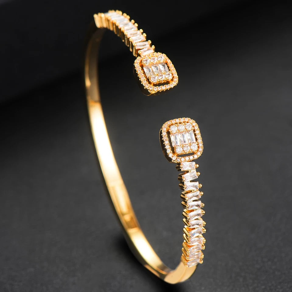 Aila Adjustable Cuff